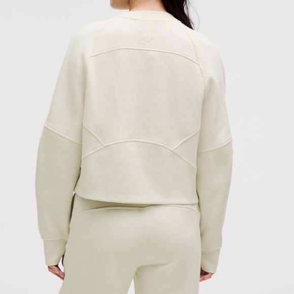 Lululemon scuba oversized wordmark cream Sweatshirt m/l - Picture 3 of 9